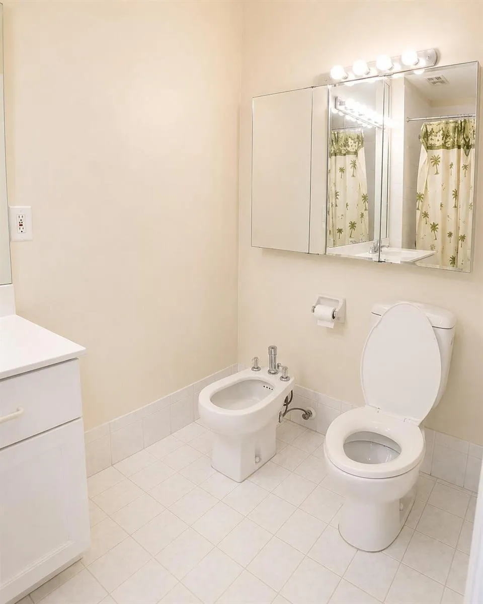 863 NW 122ND AVENUE Miami, FL 33182