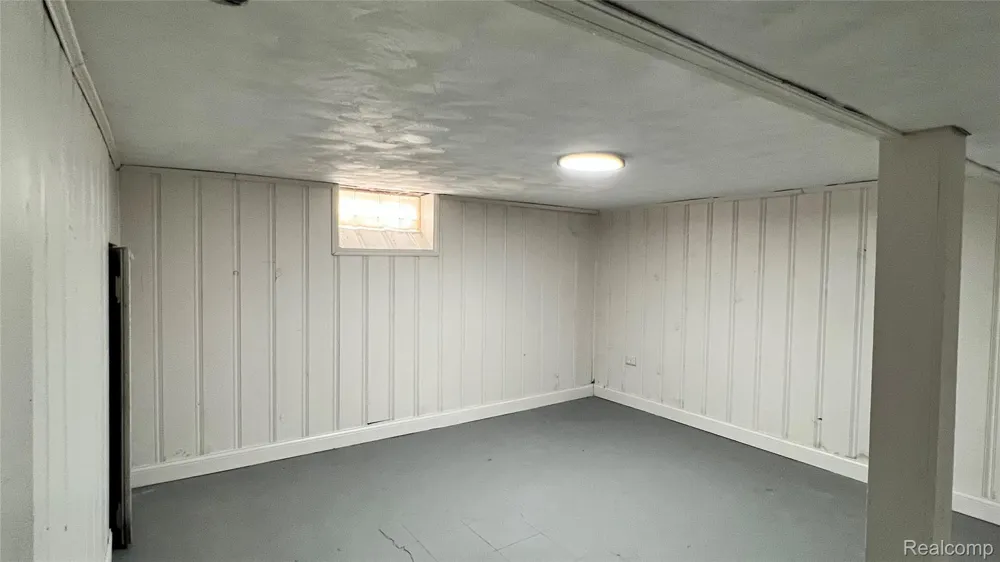 19751 Ardmore Street Detroit City, MI 48235