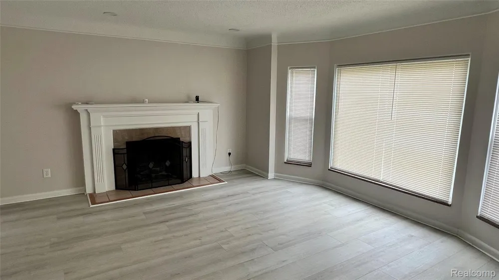 19751 Ardmore Street Detroit City, MI 48235