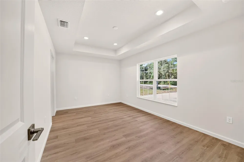 25 FISHER WAY TRAK Ocklawaha, FL 32179