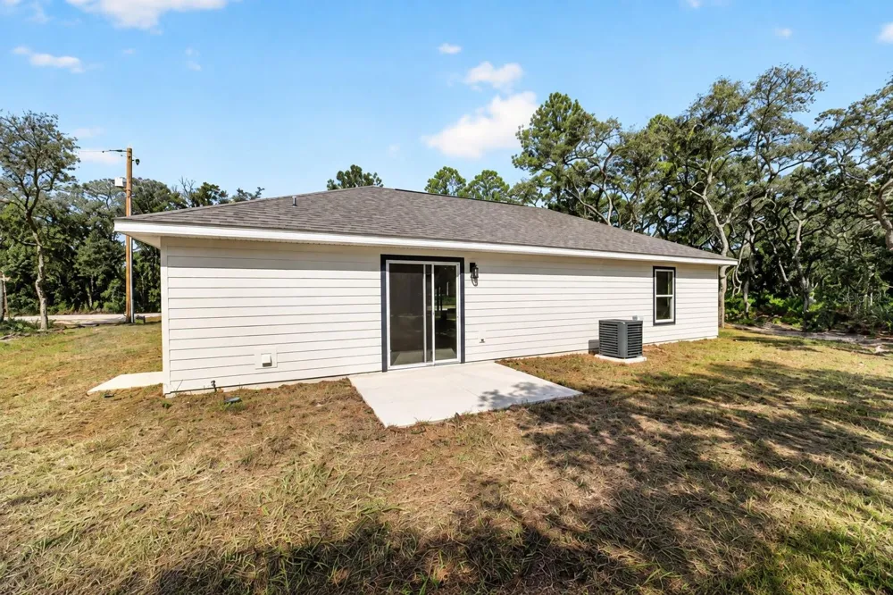 25 FISHER WAY TRAK Ocklawaha, FL 32179