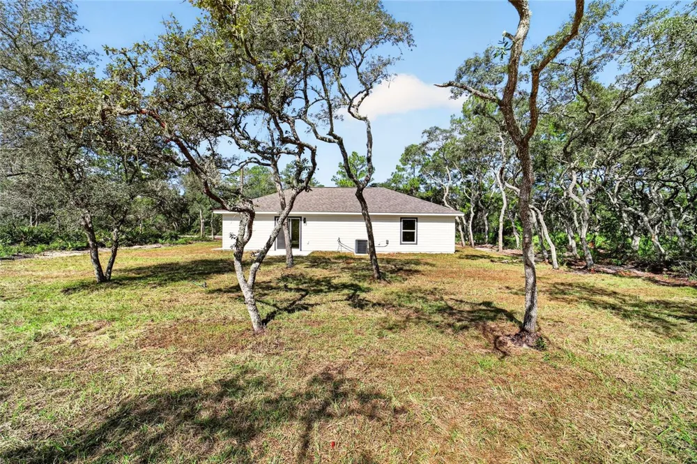 25 FISHER WAY TRAK Ocklawaha, FL 32179
