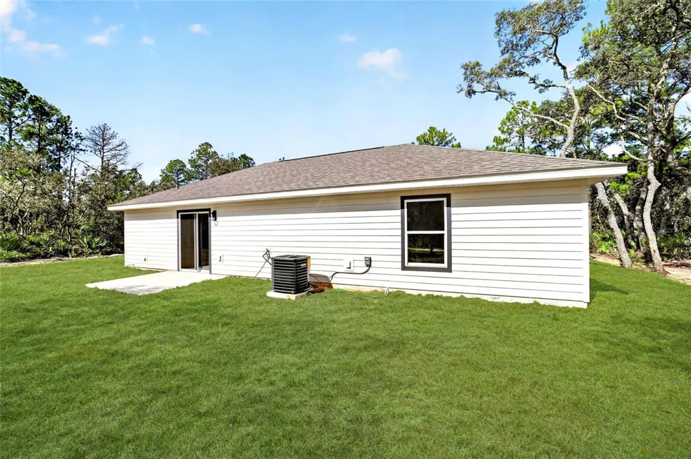 25 FISHER WAY TRAK Ocklawaha, FL 32179