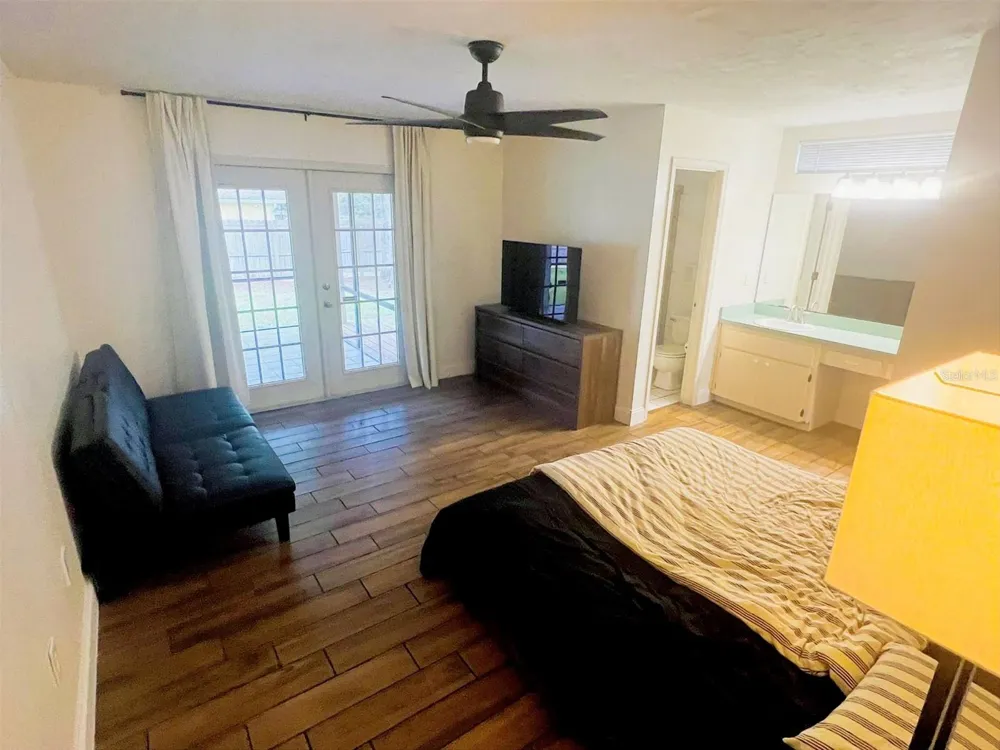 4617 NW 21ST STREET Gainesville, FL 32605