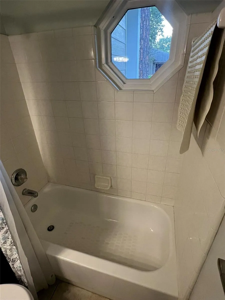 4617 NW 21ST STREET Gainesville, FL 32605