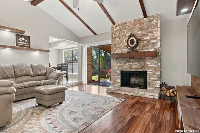 3827 BRIAR HOLLOW ST San Antonio, TX 78247