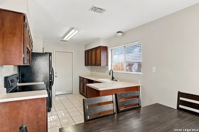 3827 BRIAR HOLLOW ST San Antonio, TX 78247