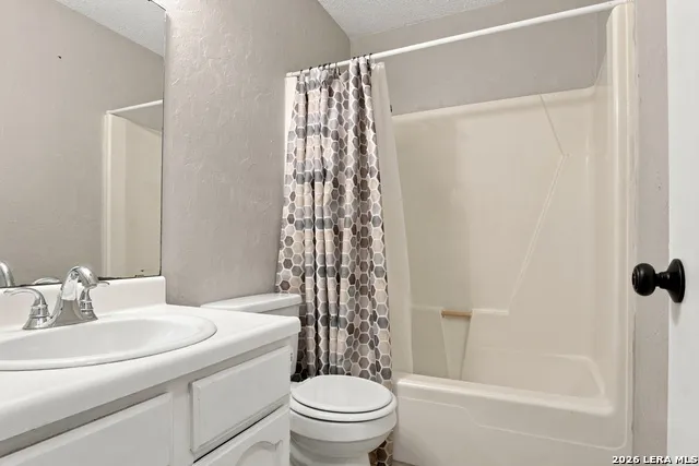 3827 BRIAR HOLLOW ST San Antonio, TX 78247