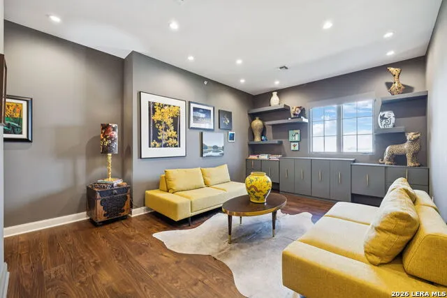 230 Dwyer Ave #701 San Antonio, TX 78204