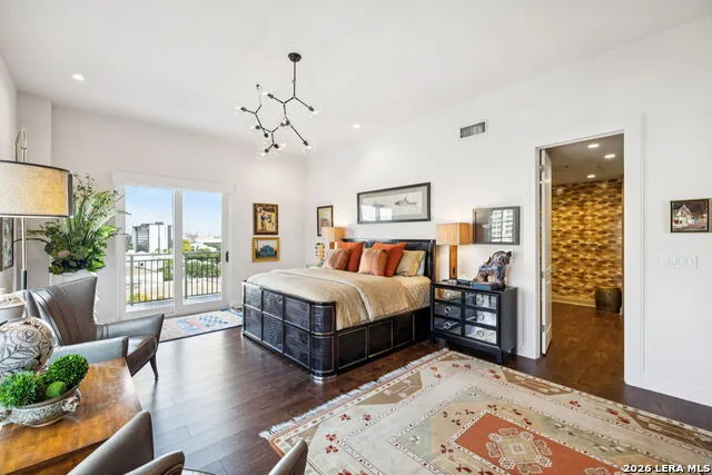 230 Dwyer Ave #701 San Antonio, TX 78204