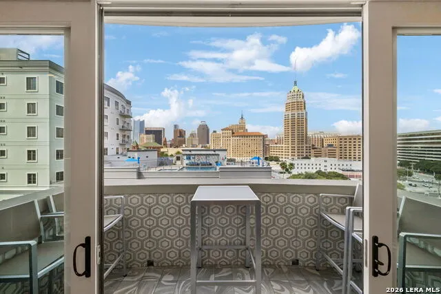 230 Dwyer Ave #701 San Antonio, TX 78204