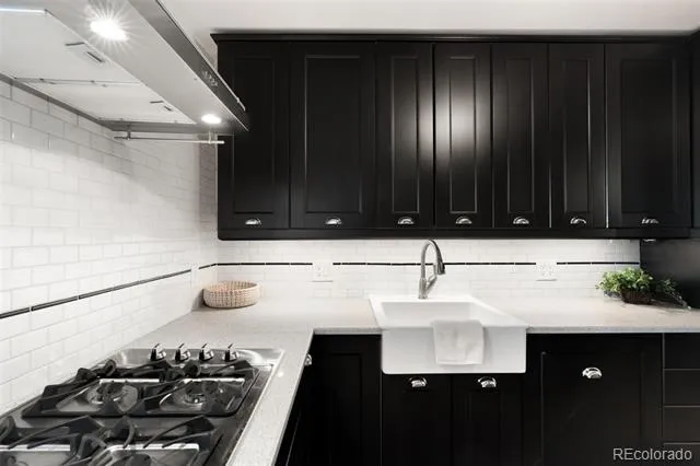 644 Logan Street Denver, CO 80203