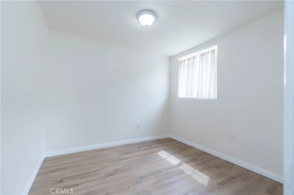 232 W 40th Place Los Angeles, CA 90037