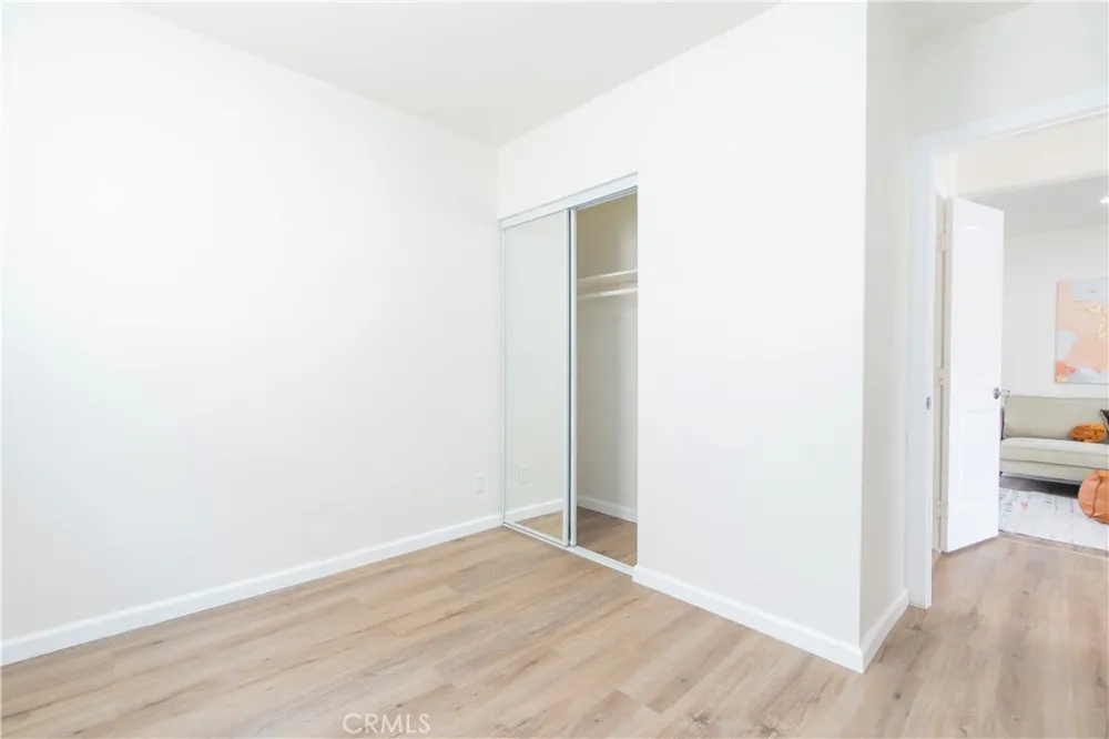 232 W 40th Place Los Angeles, CA 90037