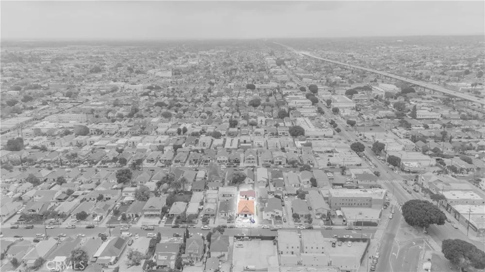 232 W 40th Place Los Angeles, CA 90037