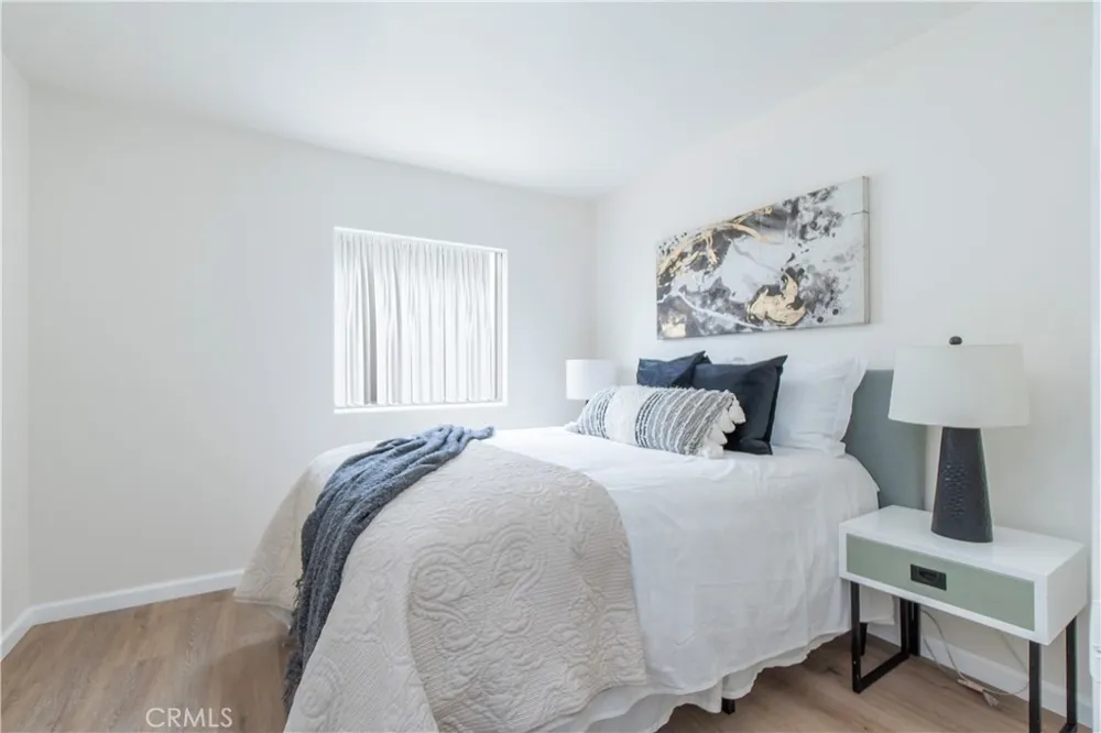 232 W 40th Place Los Angeles, CA 90037