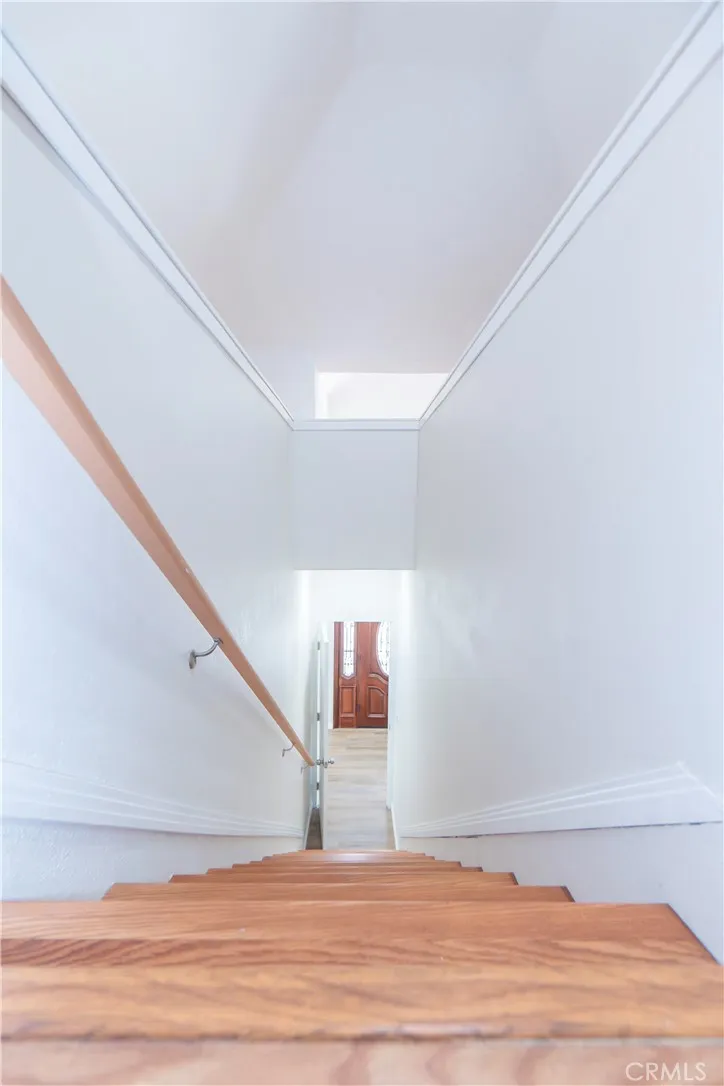 232 W 40th Place Los Angeles, CA 90037