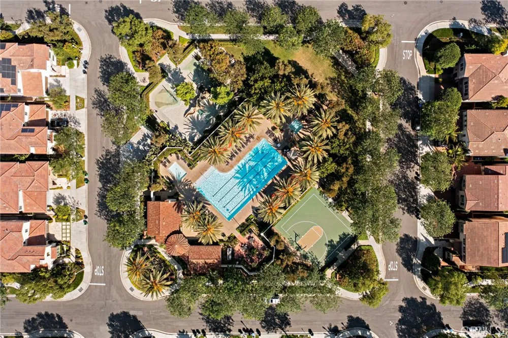 51 Canal Irvine, CA 92620