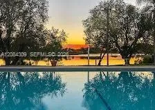 182 Lakeview Dr #204 Weston, FL 33326