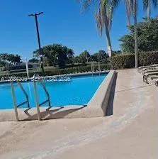 182 Lakeview Dr #204 Weston, FL 33326