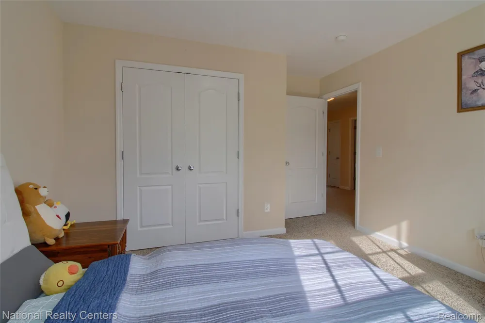 8063 Herald Drive Westland City, MI 48185