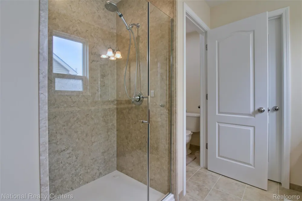 8063 Herald Drive Westland City, MI 48185