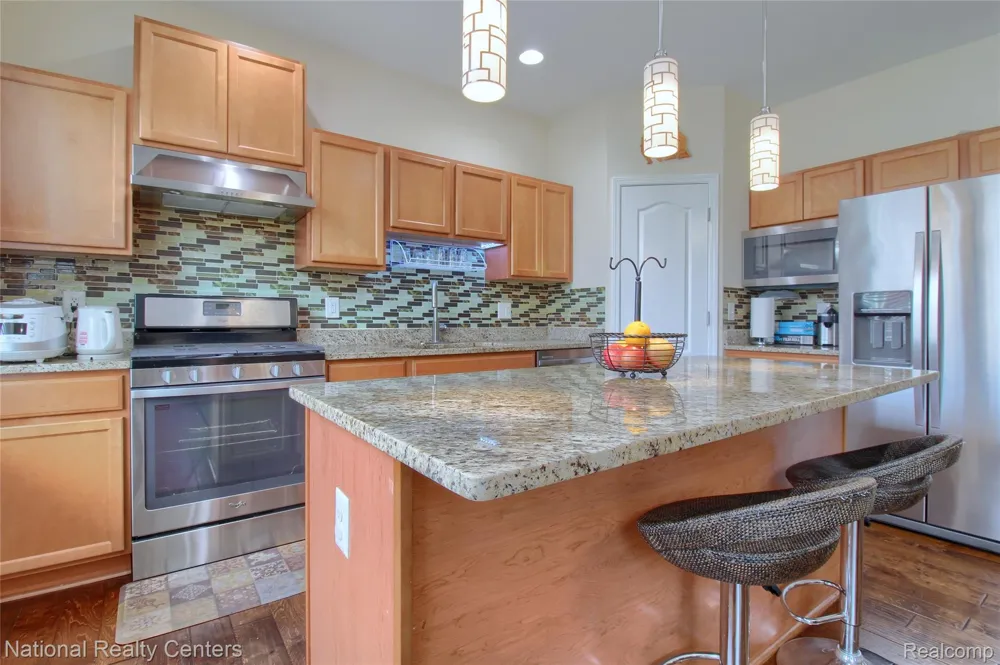 8063 Herald Drive Westland City, MI 48185
