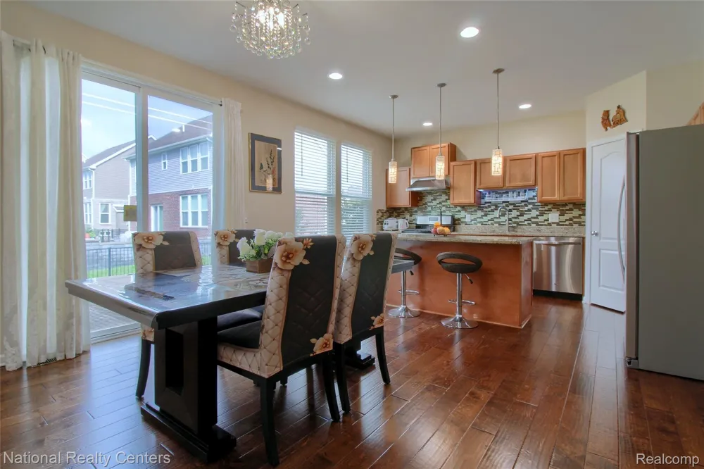 8063 Herald Drive Westland City, MI 48185