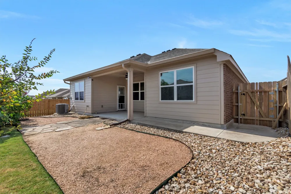 19700 Woodrow Wilson Street Manor, TX 78653