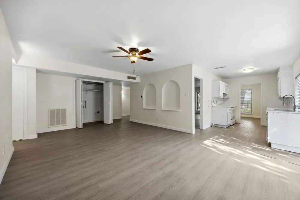 3314 Excalibur Circle Garland, TX 75044