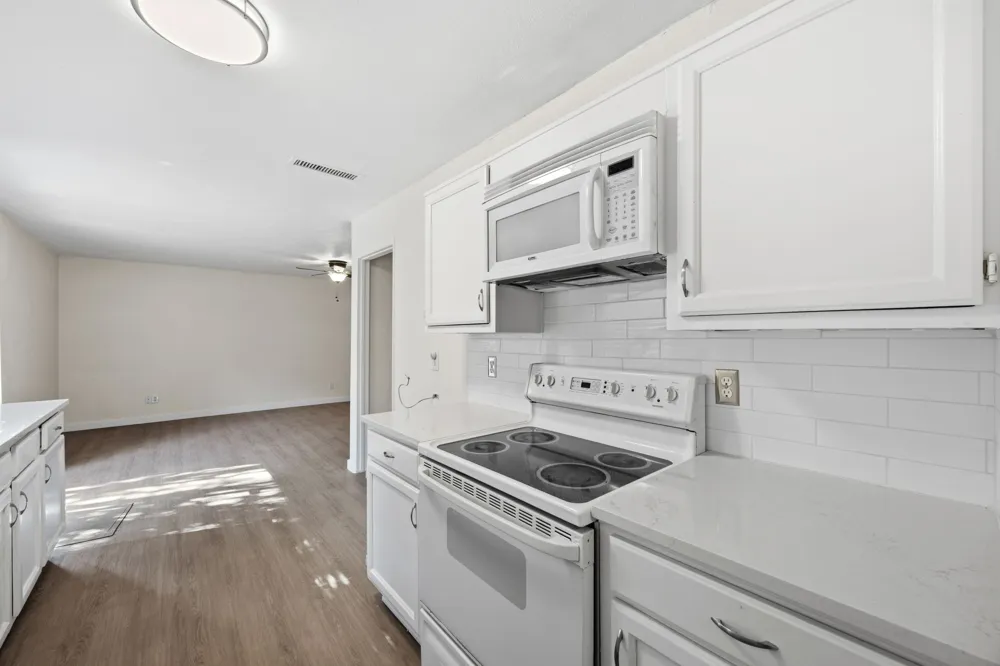 3314 Excalibur Circle Garland, TX 75044