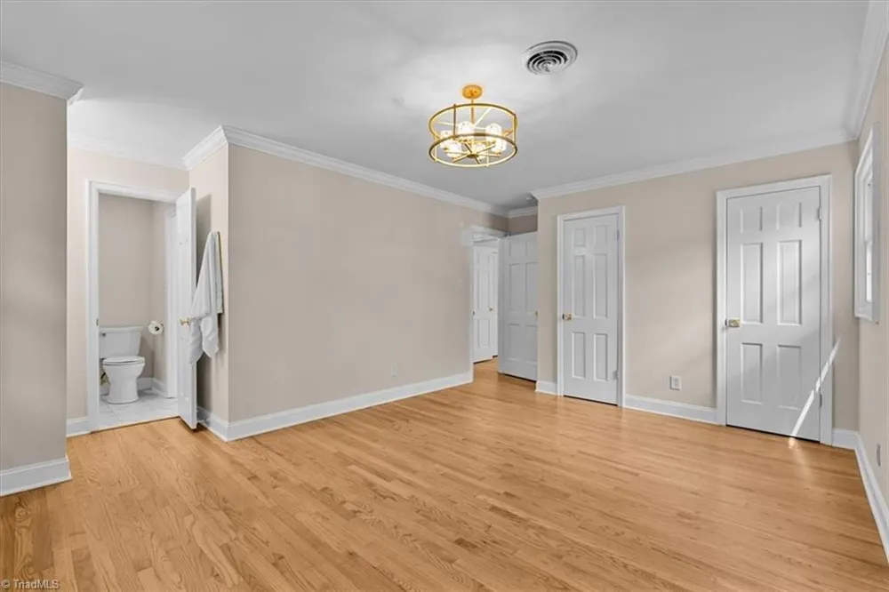 2621 W Woodlyn Way Greensboro, NC 27407
