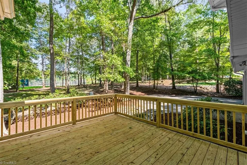 2621 W Woodlyn Way Greensboro, NC 27407