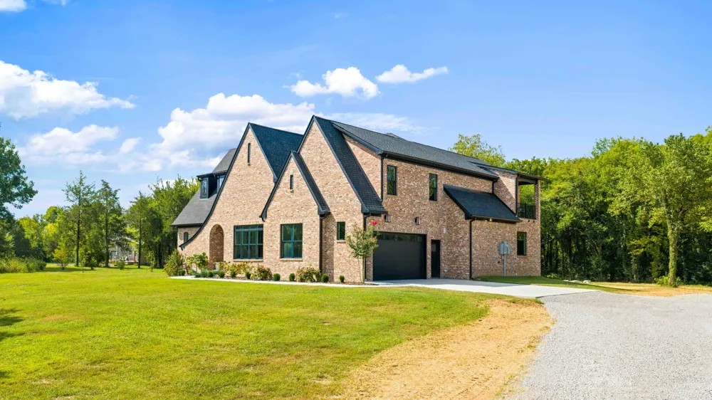 7312 Woodfin Rd Christiana, TN 37037