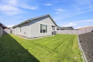 2584 Clark Ridge Dr Richland, WA 99352