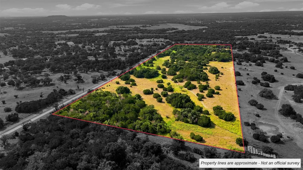 3560 County Road 236 Liberty Hill, TX 78642