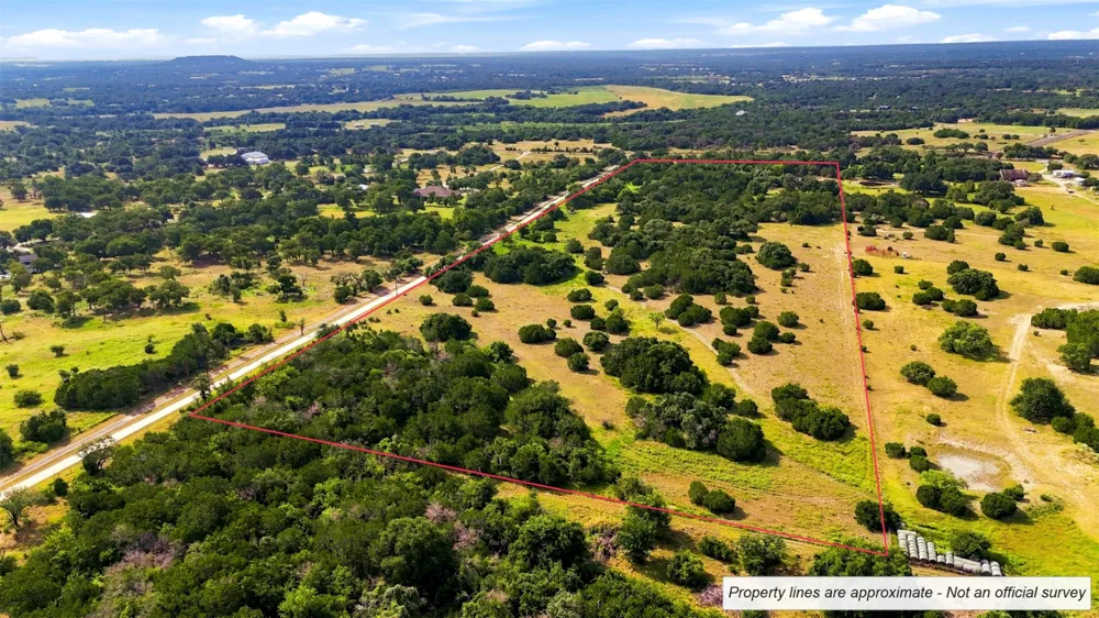 3560 County Road 236 Liberty Hill, TX 78642