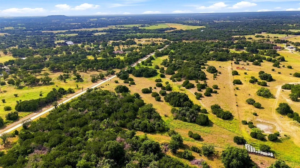 3560 County Road 236 Liberty Hill, TX 78642