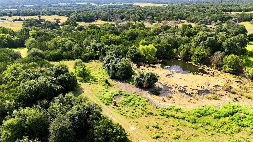 3560 County Road 236 Liberty Hill, TX 78642