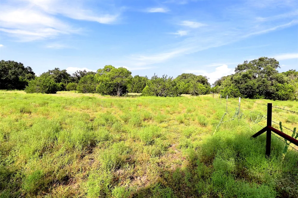3560 County Road 236 Liberty Hill, TX 78642