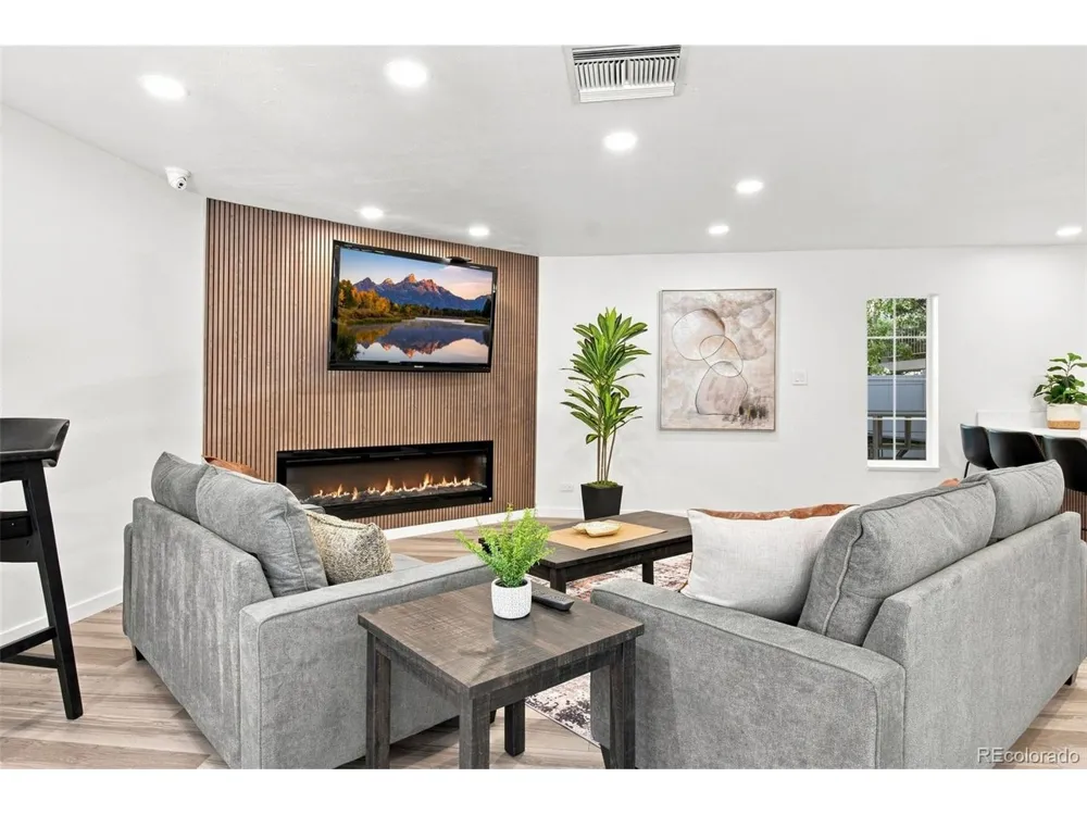 5770 E Warren Avenue #104 Denver, CO 80222