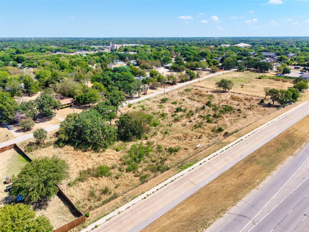 999 Silver Falls Boulevard Dallas, TX 75217