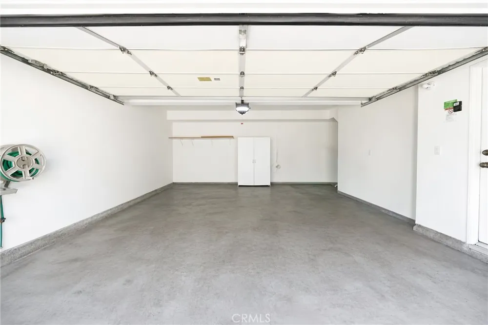 140 Talmadge Irvine, CA 92602