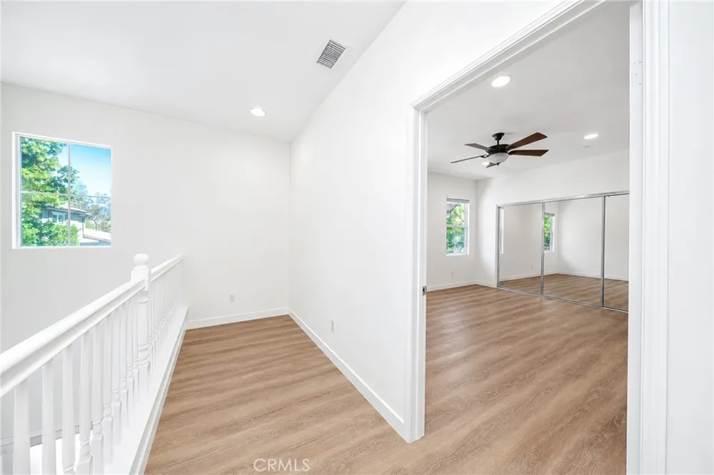 140 Talmadge Irvine, CA 92602