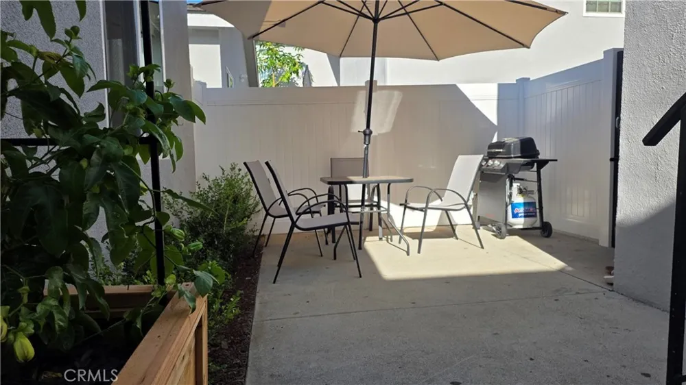 988 El Camino Drive #203 Costa Mesa, CA 92626