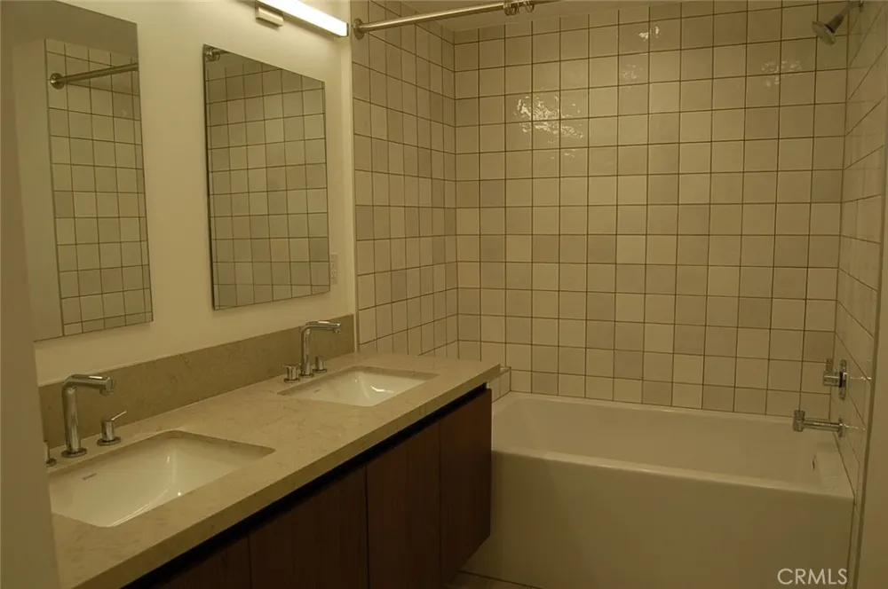 399 E Del Mar Boulevard #117 Pasadena, CA 91101