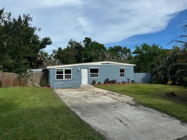 2504 Rolyat Street Fort Pierce, FL 34947