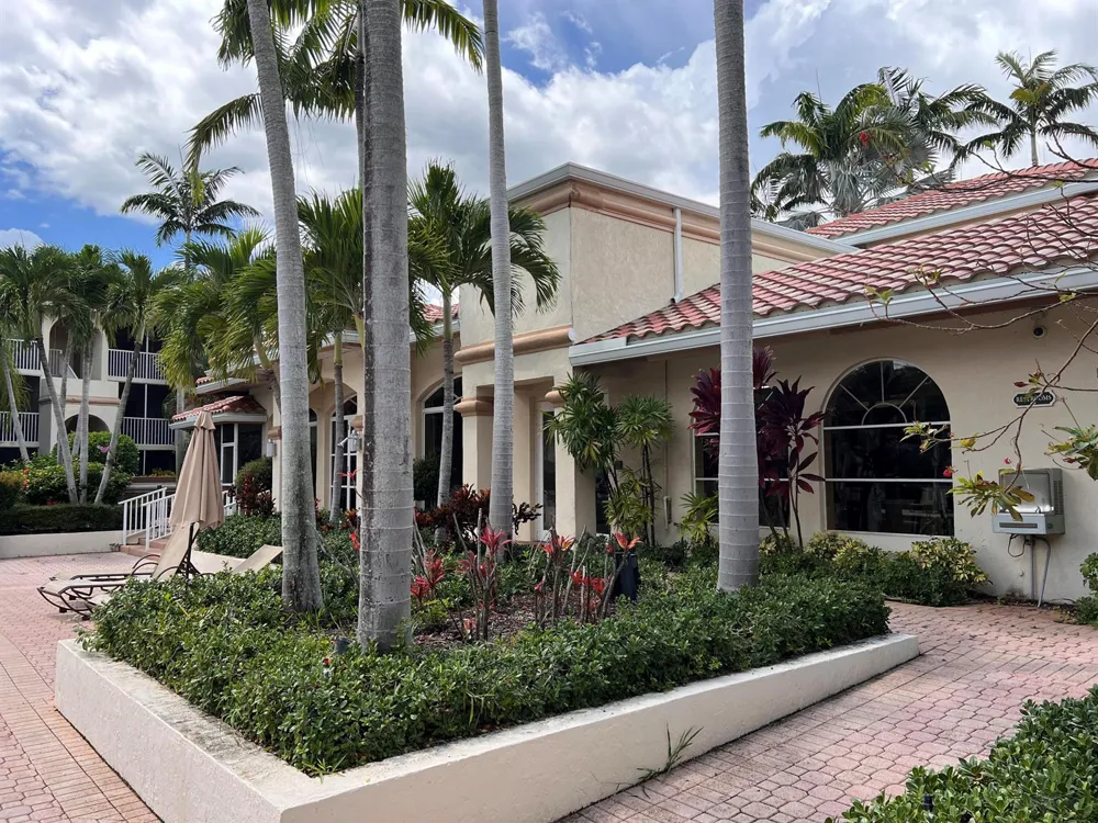 1103 Glenmoor Drive West Palm Beach, FL 33409