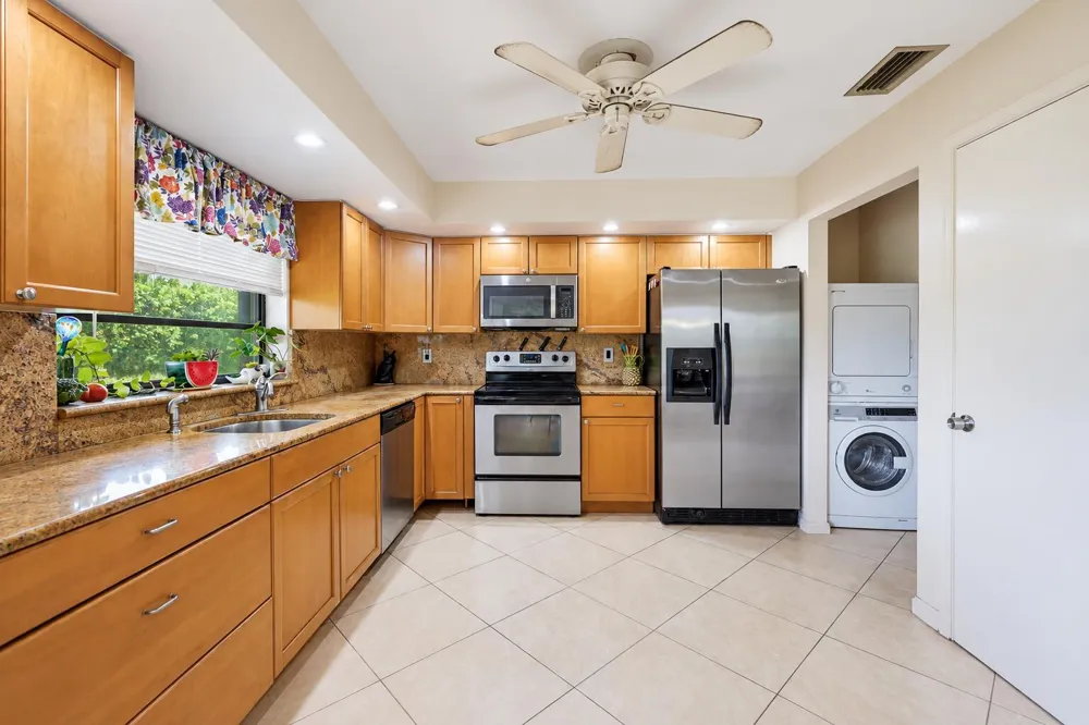 4696 Greentree Path #A Boynton Beach, FL 33436