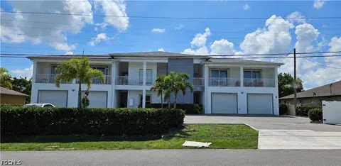 SW Santa Barbara Place #203